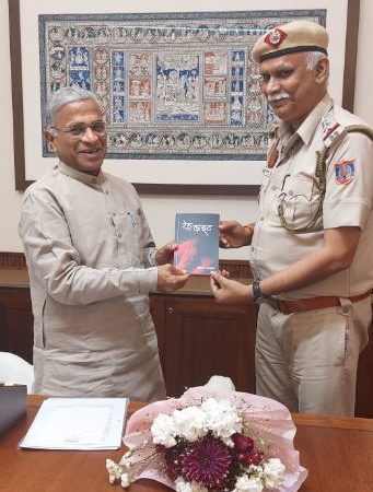 Deputy Chairman of the Rajya Sabha, Harivansh Praised Keshav Bharadwaj’s Bhojpuri Story Collection ‘Redlight’