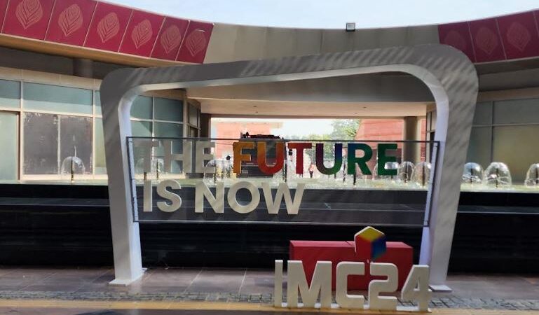 Global Experts Discuss the Road ahead to Digital Transformation in the Era of AI at IMC 2024