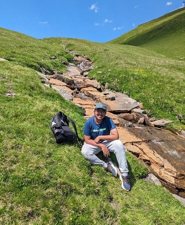 FloraCare Smart Pots: Redefining Plant Care for a Smarter, Greener World