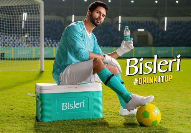 Bisleri Unviels New #DRINKITUP Sports Campaign Featuring Shahid Kapoor and Football Stars