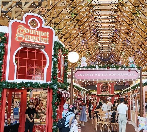 Get Ready to Celebrate Christmas and New Year at Bangkok’s EM District with Extended Hours
