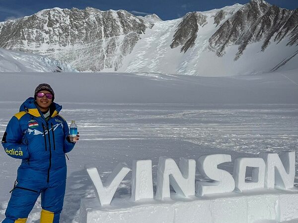 17-Year-Old Kaamya Karthikeyan Achieves Historic Seven Summits Milestone, Summits Mt. Vinson Massif with Bisleri Vedica