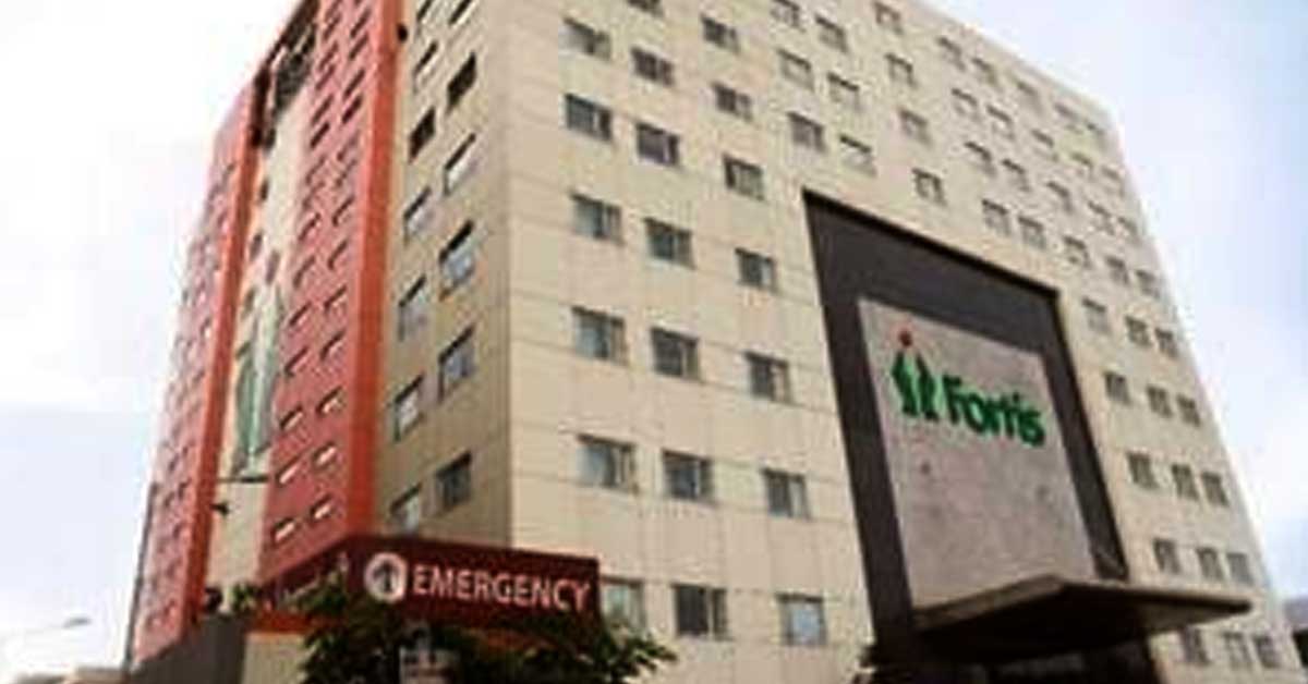 55-Year-Old Thalassemia Patient Celebrates Pain-free New Year Post Successful Knee Replacement at Fortis Hospital Anandapur
