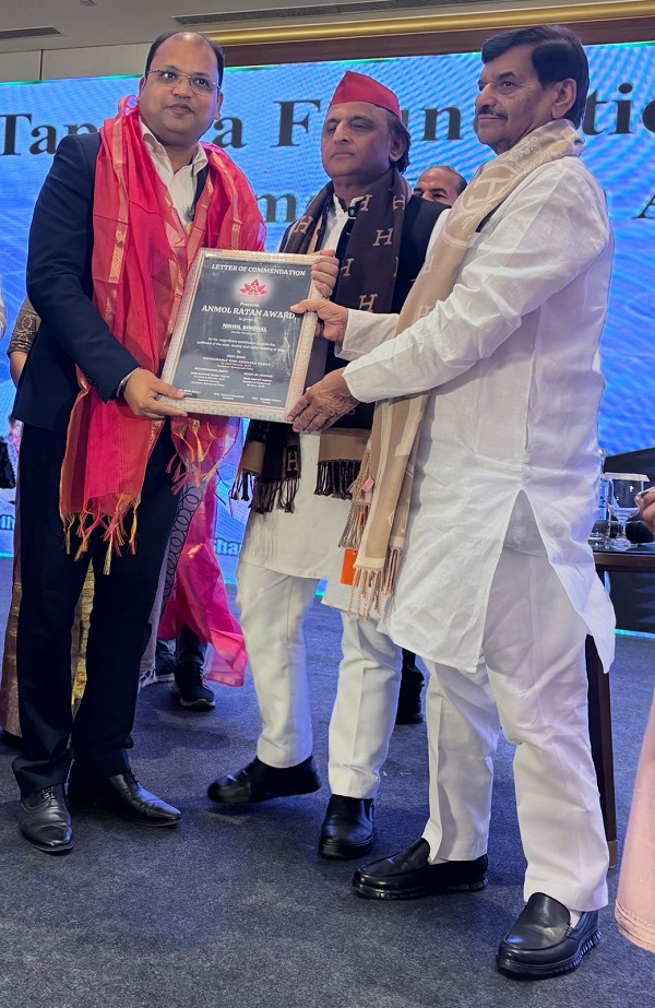 Renowned Media Strategist Nikhil Singhal Honored with Uttar Pradesh Anmol Ratan Award