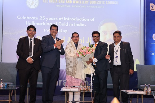 Union Minister Pralhad Joshi Celebrates 25 Years of Gold Hallmarking at GJS, Announces – Hackathon in Collaboration with BIS and GJC