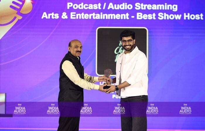 Deepak Pareek Wins ‘Best Show Host’ Award in the Arts & Entertainment Category in India Audio Summit & Awards 2025 for his Podcast- ‘The Chill Hour’