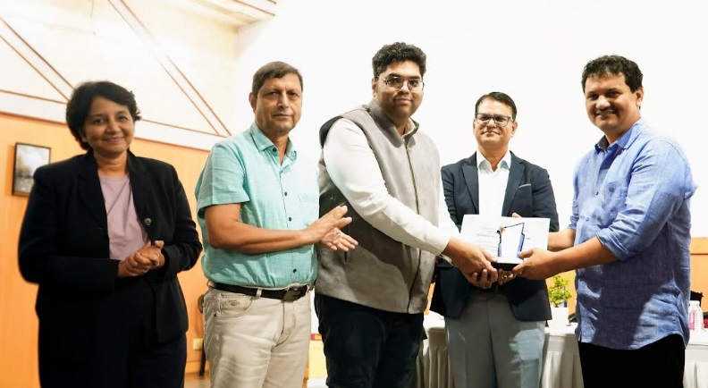 Dr. D. Y. Patil Medical College, Hospital & Research Centre, Pimpri, Pune, conferred with the “Best BSD Award” and “Best Organ Transplant Coordinator Award”