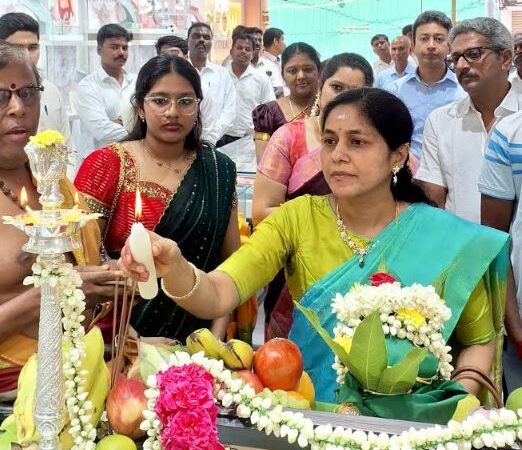 Glow by Kirtilals Shines Bright with New Showroom Launch in Madurai