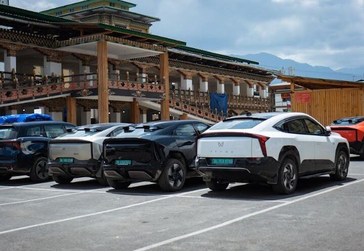 91Wheels and Mahindra Electric Complete Record-setting Cross-border EV Expedition from India to Bhutan
