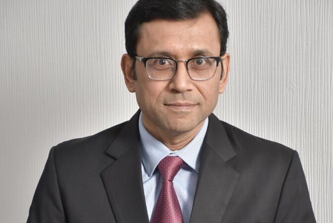 HDFC Life's AUM Crosses Rs. Four Lakh Crore Milestone