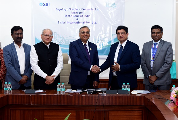Bisleri International Partners with State Bank of India to Drive Responsible Plastic Waste Management Under its 'Bottles for Change' Initiative
