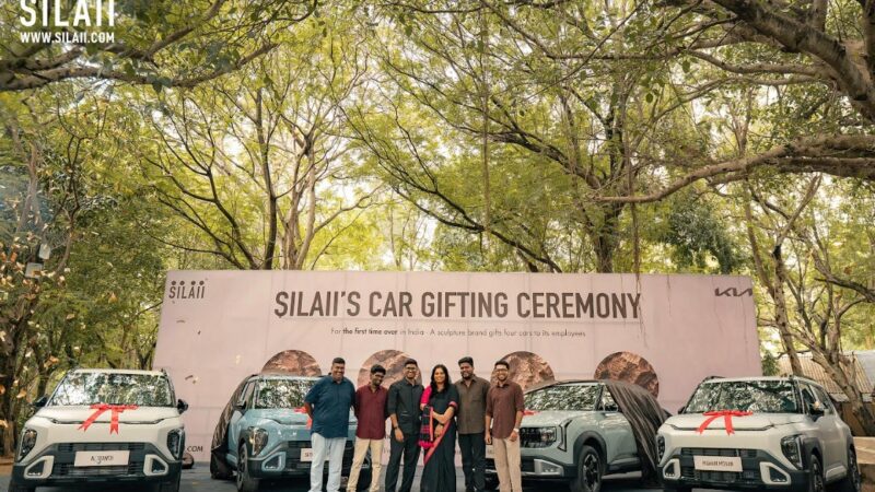 SILAII's Gratitude: Gifting Cars to Four Employees for Their Dedication to the Company's Growth